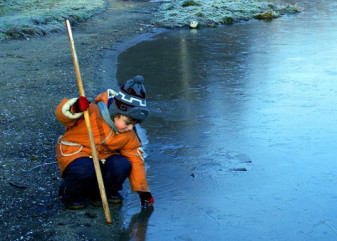 что должен знать ребенок о поведении по первому льду - фото - 1