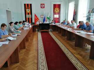 26 июня 2024 года состоялось заседание Ельнинского районного Совета депутатов - фото - 1